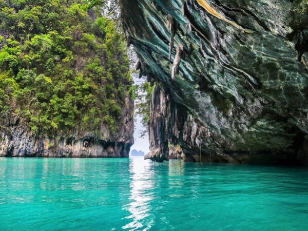 Hong Island from Krabi (Speedboat)